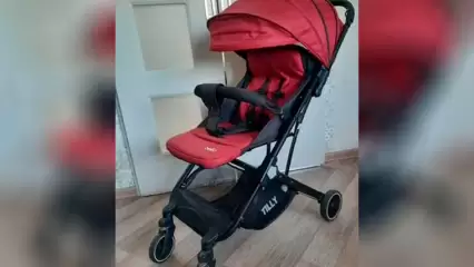 В Нижнекамске неизвестный похитил детскую коляску из подъезда - НТР 24