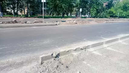 В Нижнекамске испортили отремонтированный участок дороги