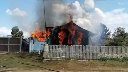В Татарстане мужчина погиб при пожаре в жилом доме