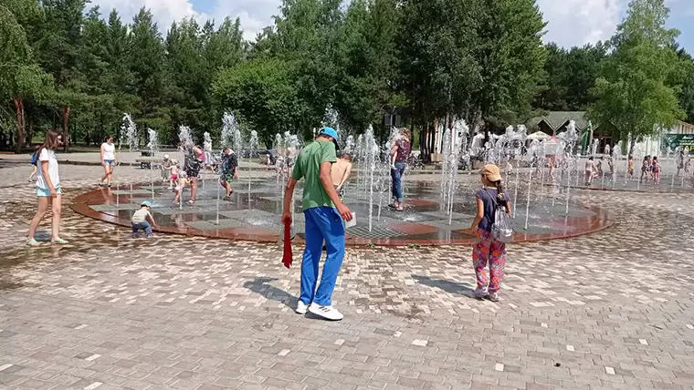 Жителям Татарстана напомнили о запрете купания в фонтанах