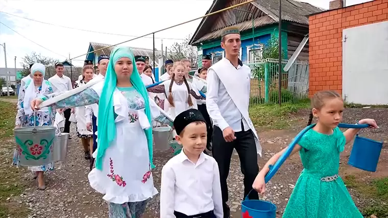 В деревне под Нижнекамском показали старый  послесвадебный обряд татар