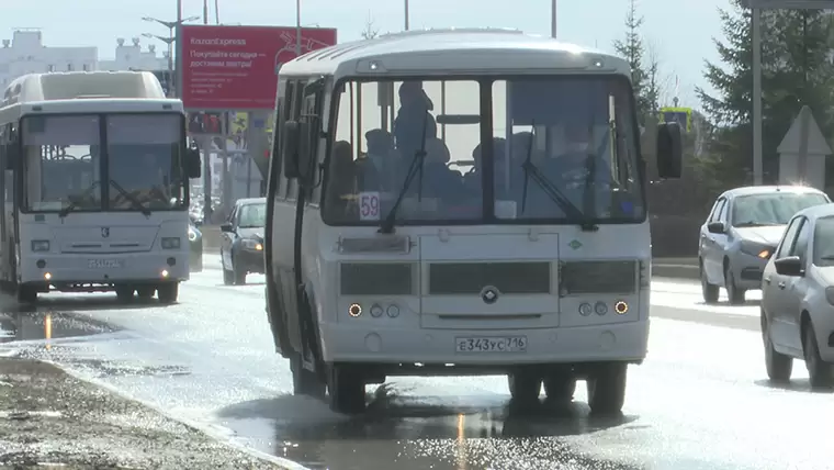 В Набережных Челнах подростки украли камеру видеонаблюдения из автобуса