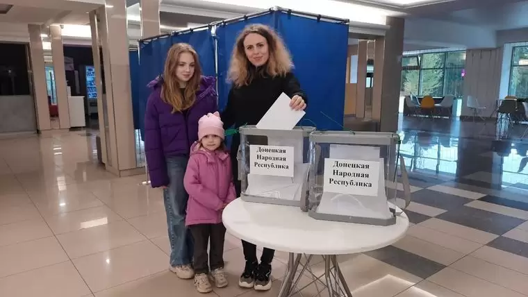 В Нижнекамске прошел референдум о вхождении ДНР и ЛНР в состав России