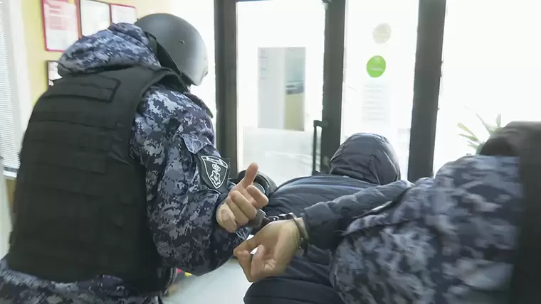 В Нижнекамске задержали объявленного в федеральный розыск уроженца Мурома за кражу спиртного