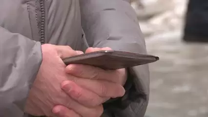 Нижнекамка поверила лже-полицейскому и осталась без денег - НТР 24