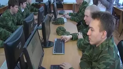 В школах и училищах Татарстана проведут военные сборы