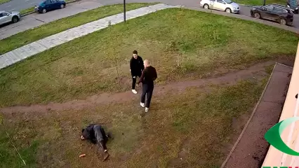 В Нижнекамске молодые парни избили идущего домой мужчину - НТР 24