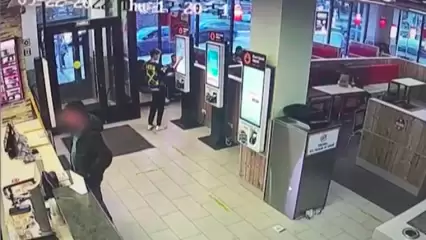 Нижнекамец украл рабочий планшет из «Бургер Кинга», но попал на камеры - НТР 24