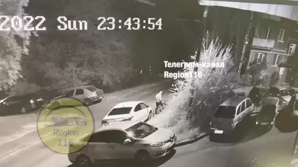 В Казани велосипедист-наркоман поцарапал припаркованные автомобили
