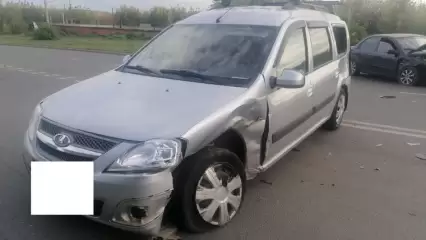 В Нижнекамске 71-летний пенсионер на «Ларгусе» устроил ДТП - НТР 24