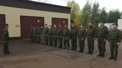 14 резервистов из Нижнекамска отправились на военные сборы