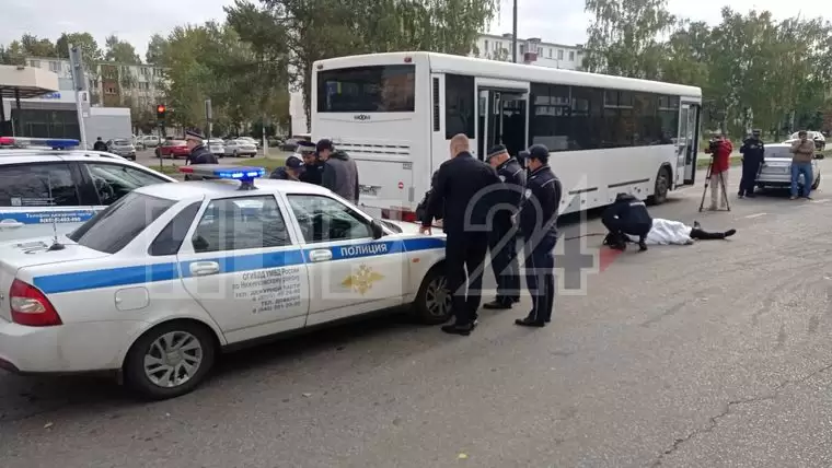 В Нижнекамске автобус насмерть сбил женщину