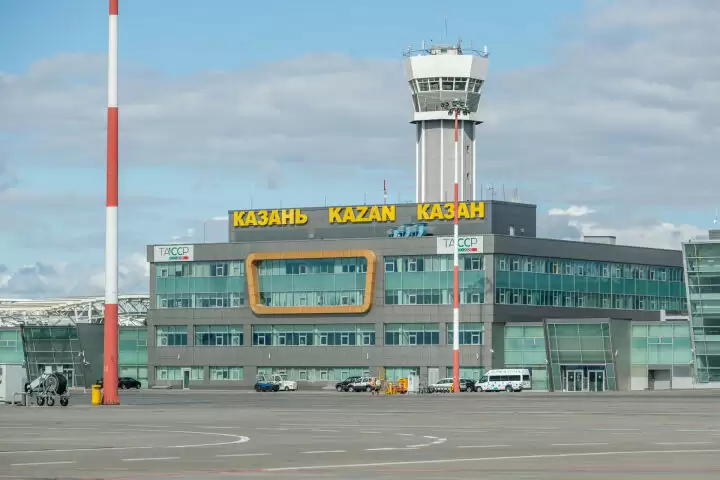 В Казани экстренно сел самолет из Челябинска из-за плохого самочувствия пассажира