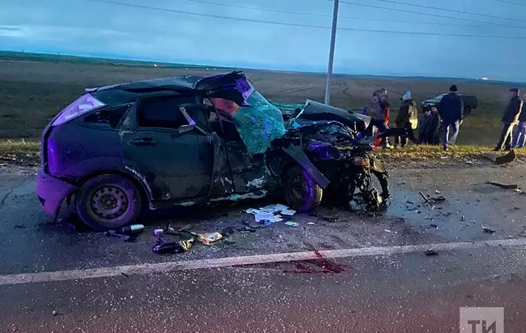 На трассе в Татарстане в ДТП с двумя иномарками погиб мужчина