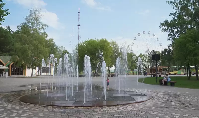 Фонтан в городском парке «Семья» в Нижнекамске