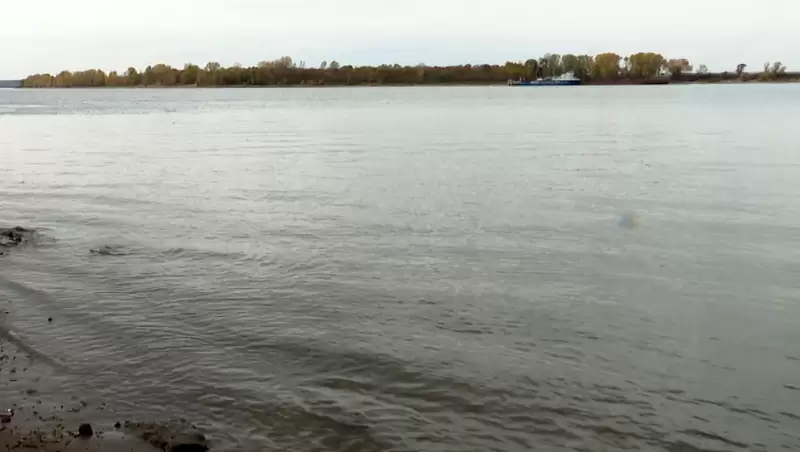 На Волге в Казани утонул рыбак, у которого перевернулась лодка