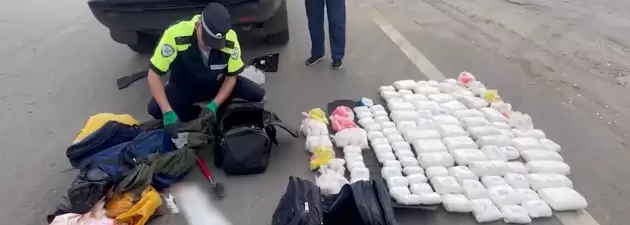 В Татарстане поймали курьера на Land Rover с 57 кг наркотиков