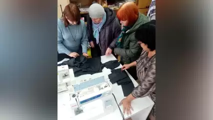 Православные верующие закупили материалы для пошива термобелья участникам СВО