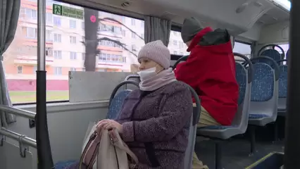 В Казани уволили кондуктора автобуса, который ударил пассажира