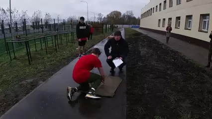 Нижнекамские вузы и ссузы посоревновались в военно-патриотической эстафете - НТР 24