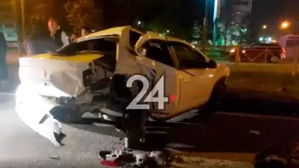 В Казани пьяный лихач протаранил две машины