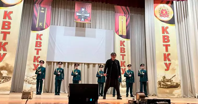 Вадим Самойлов дал концерт для мобилизованных в Казани