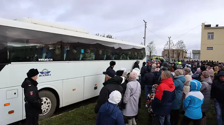 Сегодняшние новости нижнекамска. Нижнекамск мобилизация 26 октября. Отправка мобилизованных в Нижнекамске 26 октября 2022.