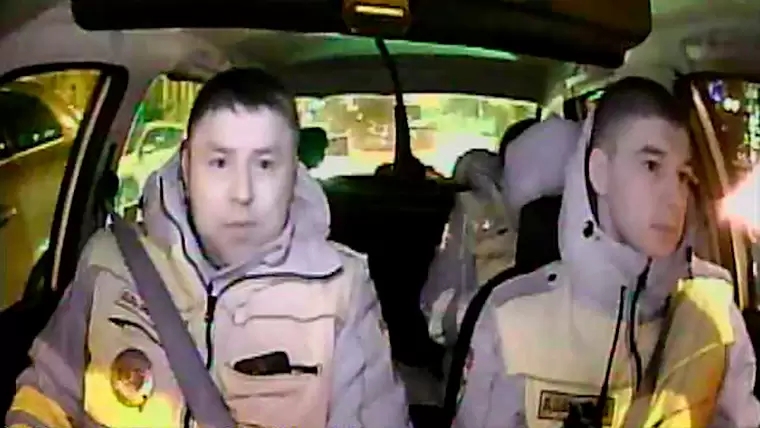 Появилась видеозапись, как автоинспекторы помогли отцу с годовалым ребёнком в Татарстане