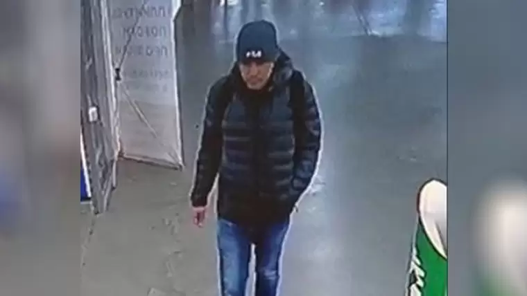 В Нижнекамске разыскивают мужчину, укравшего шлифмашинку из магазина