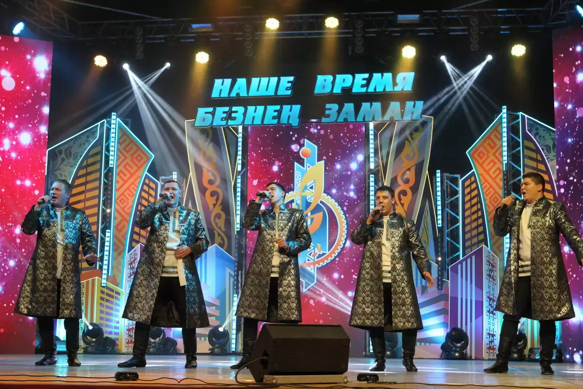 Более 700 участников со всего Татарстана принимают участие в суперфинале фестиваля «Безнең заман»