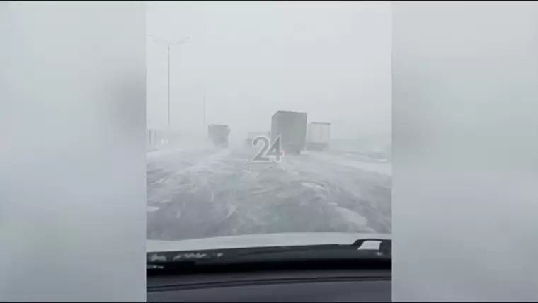 Жители Казани предупредили о сильной метели на трассе М7