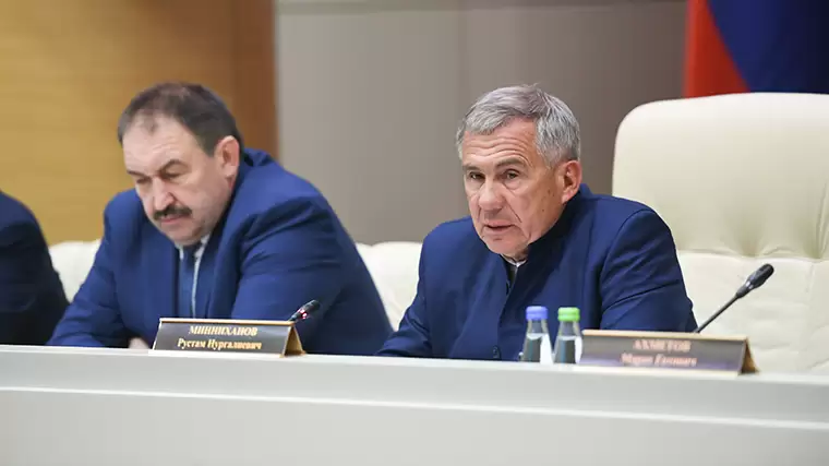 Президент Татарстана поручил усилить контроль за собираемостью налогов в республике