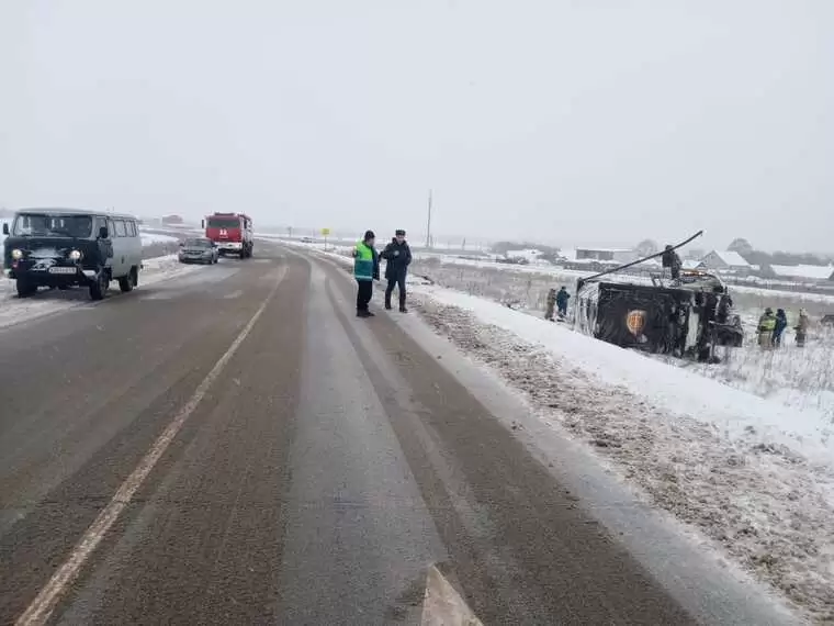 В Татарстане на трассе погиб водитель грузовика