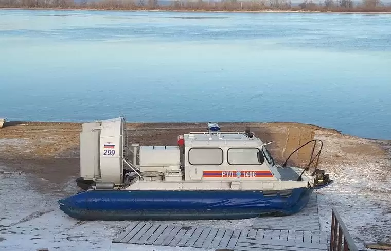 В Нижнекамске на берегу Камы выставили временный спасательный пост МЧС