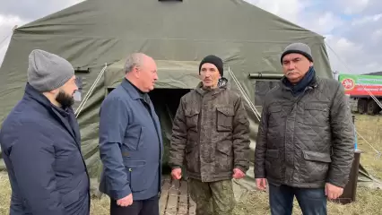 Делегация из Татарстана передала более 200 тонн помощи военнослужащим