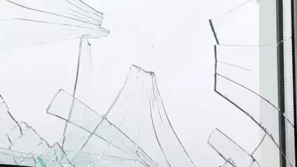 В Нижнекамске два парня совершили налет на магазин - один подозреваемый задержан - НТР 24