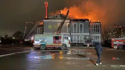 В Казани загорелся ресторан «Михайловская усадьба»