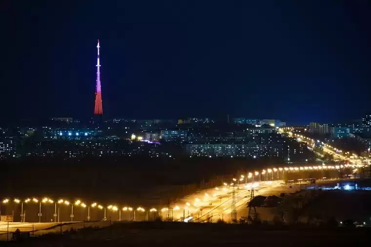 В честь Дня народного единства нижнекамская телебашня окрасится в цвета российского триколора