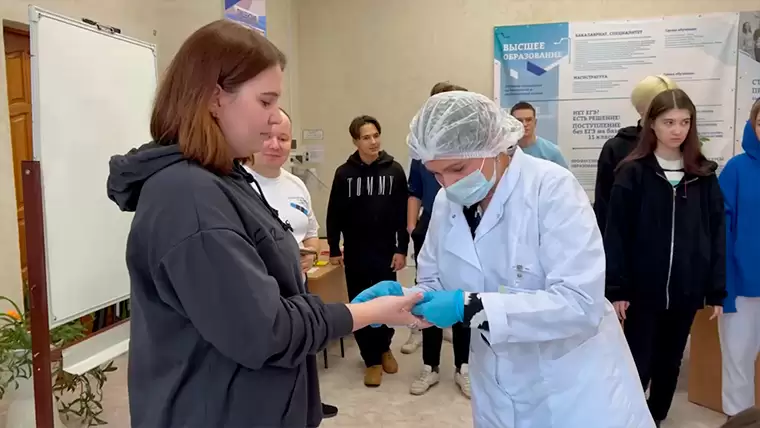 В Нижнекамске студенты прошли анонимный экспресс-тест на ВИЧ