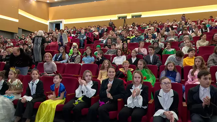 «Можно творить чудеса»: ветераны ТЮЗа оценили театральный комплекс «Джалиль» в Нижнекамске