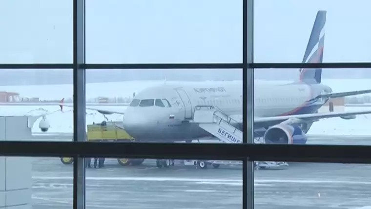 В казанском аэропорту из-за метели задержаны рейсы