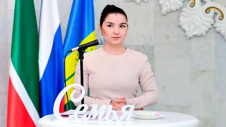 Специалист нижнекамского ЗАГСа завоевала первое место на республиканском конкурсе