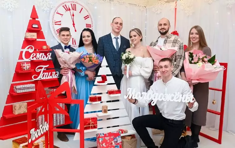 В «день шести двоек» в Нижнекамске поженились 12 пар