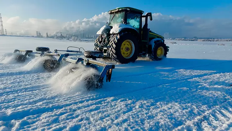 Аграрии Нижнекамского района спасают урожай озимых от ледяной корки