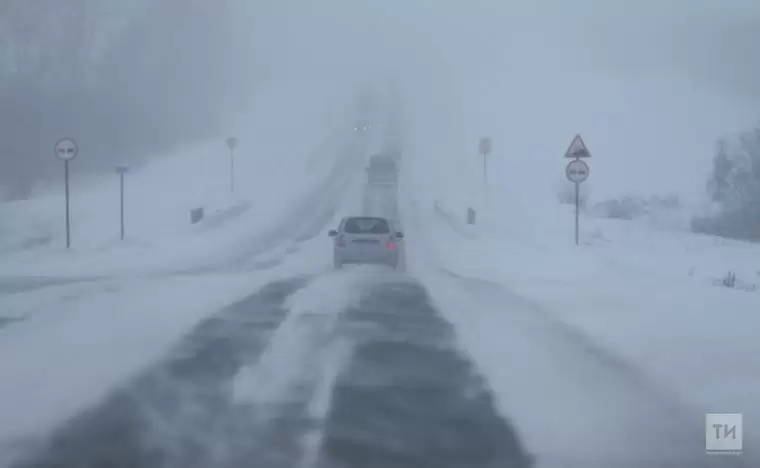 Татарстанцев предупредили о надвигающихся метели и ледяном дожде