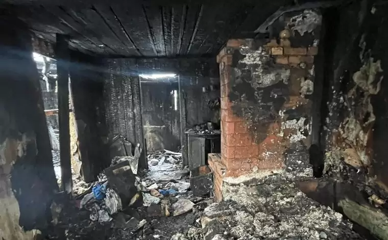 В Набережных Челнах 10-летний мальчик спасся из горящего дома