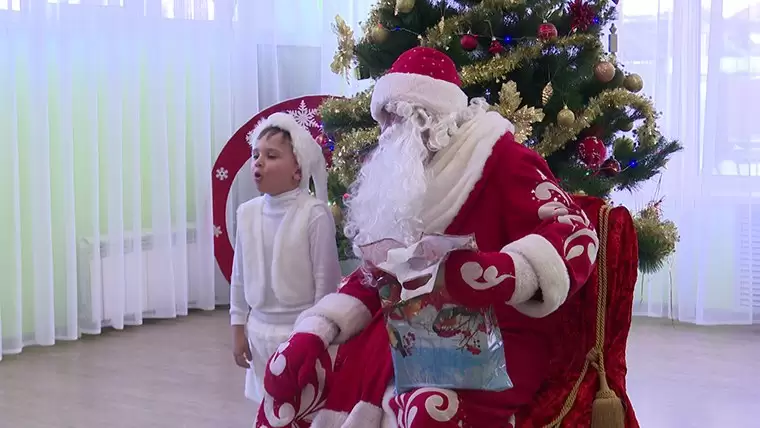 НТР завершил 14-ю благотворительную акцию «Стань Дедом Морозом!»