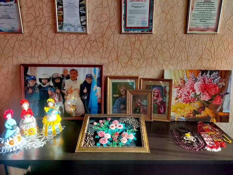 Ветераны педагогического труда Нижнекамского района удивили своими талантами на выставке