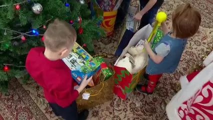 В этом году сюрпризы от акции «Стань Дедом Морозом!» ждут и детей Донбасса