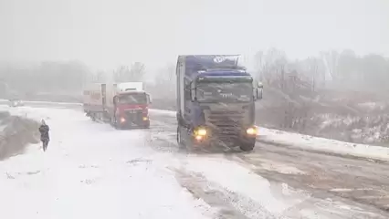 В Татарстане из-за метели вводится ограничение движения автобусов и грузовиков